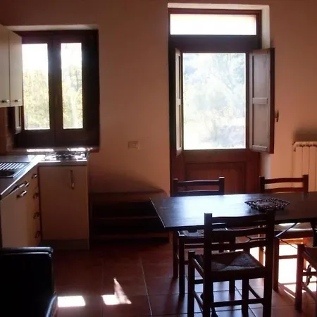 Apartment Tolles Reihenhaus Im Olivenhain By Interhome Girifalco