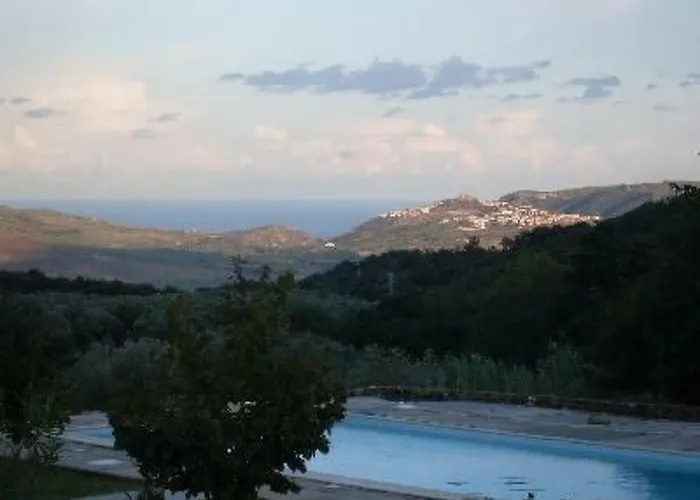 Tolles Reihenhaus Im Olivenhain By Interhome Διαμέρισμα Girifalco