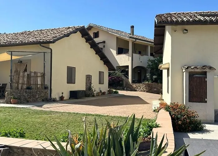 Tolles Reihenhaus Im Olivenhain By Interhome * Girifalco